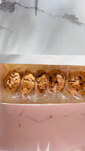 Load image into Gallery viewer, Chonky chocochip &amp; walnut cookies (6 cookies)
